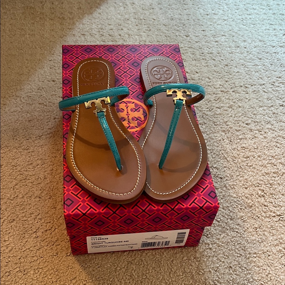 Tory Burch T logo thong patent sandal
